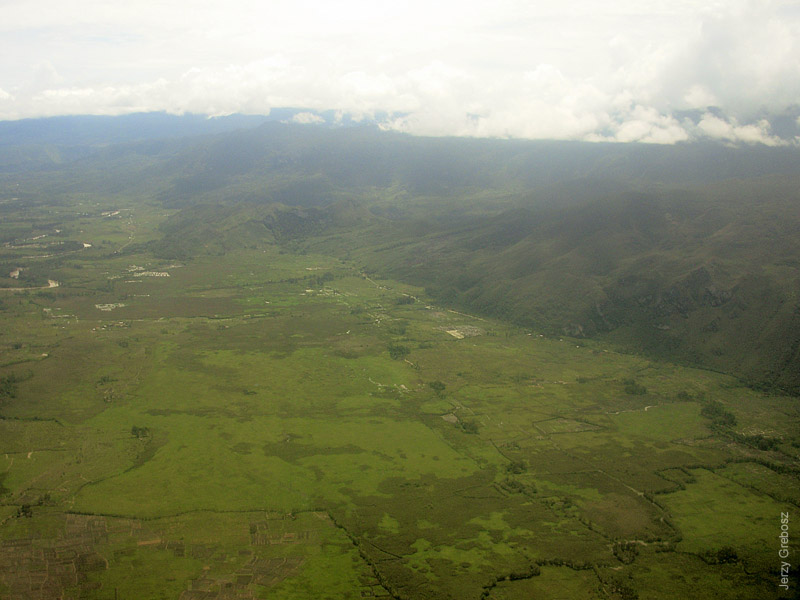 090510-120214_papua